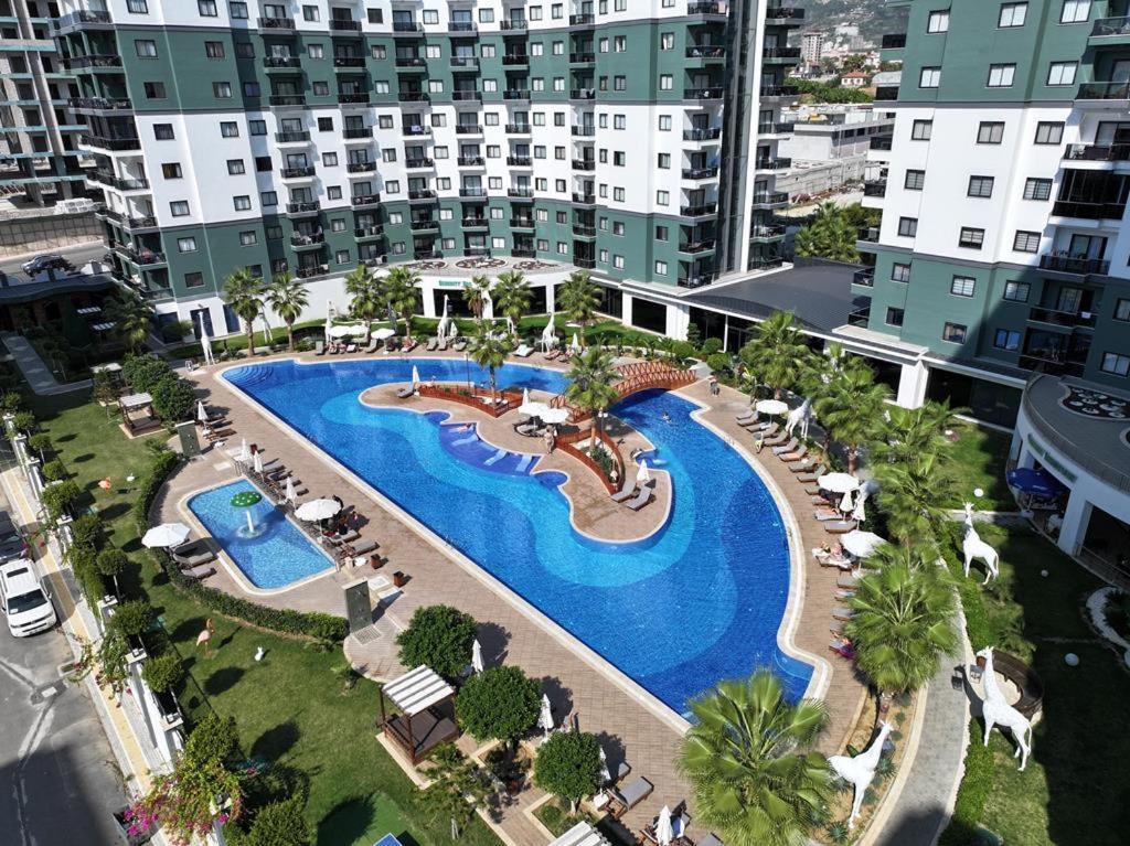 5 Star Facilities/walking Distance To Amenities And The Leilighet