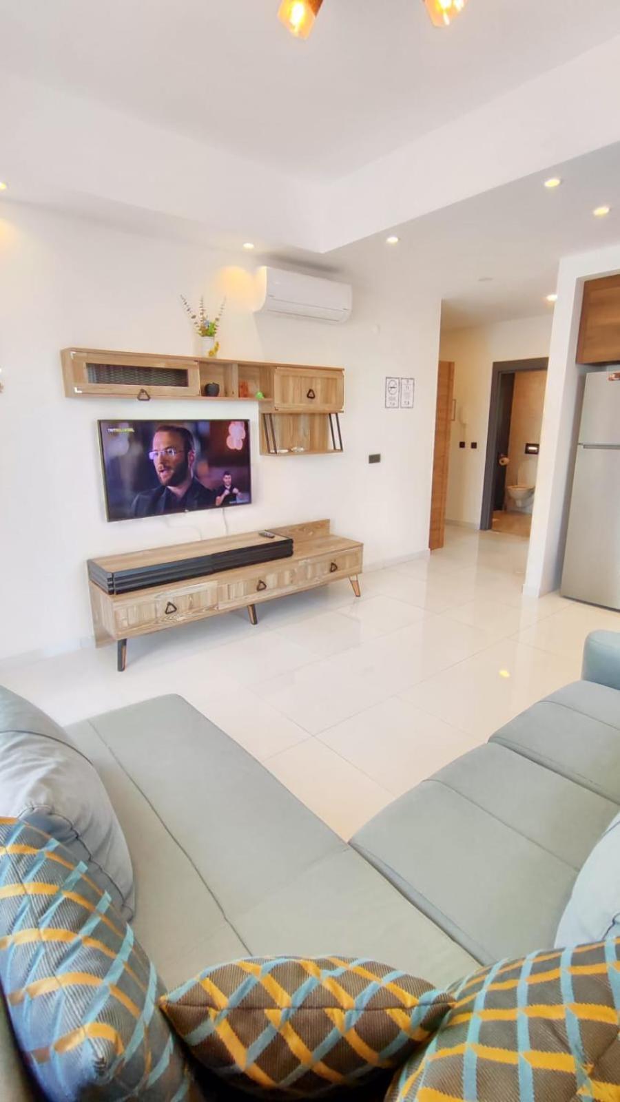 5 Star Facilities/walking Distance To Amenities And The
