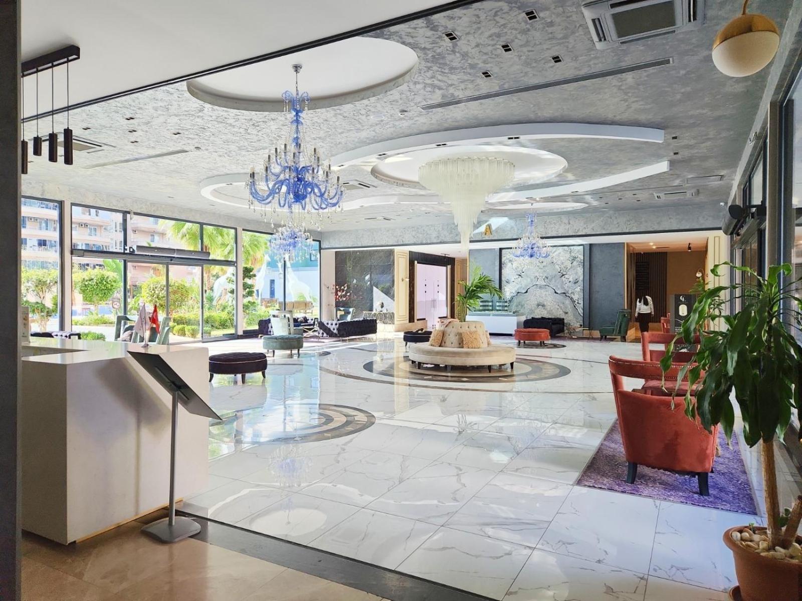 5 Star Facilities/walking Distance To Amenities And The Alanya