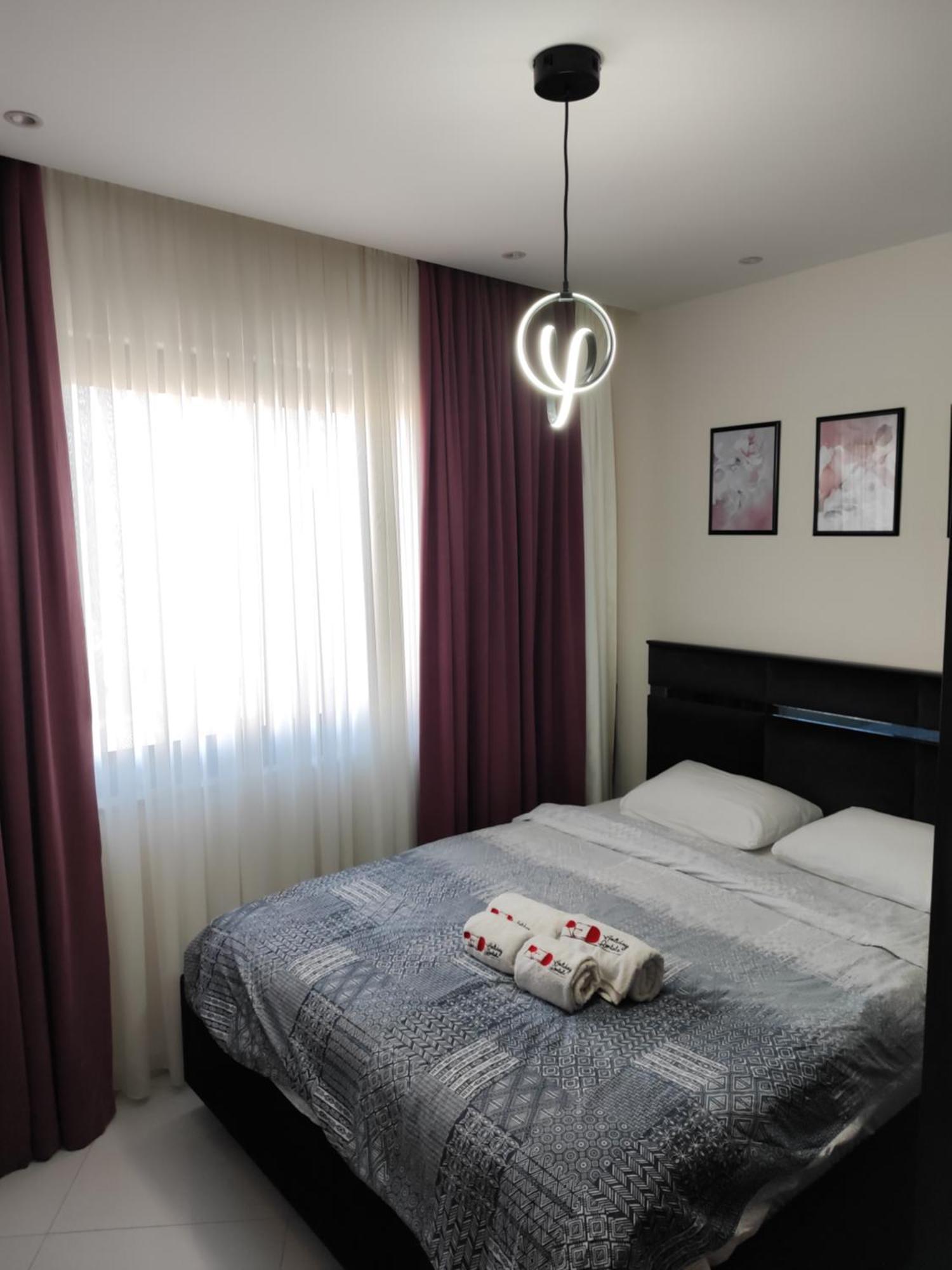 5 Star Facilities/walking Distance To Amenities And The Apartment